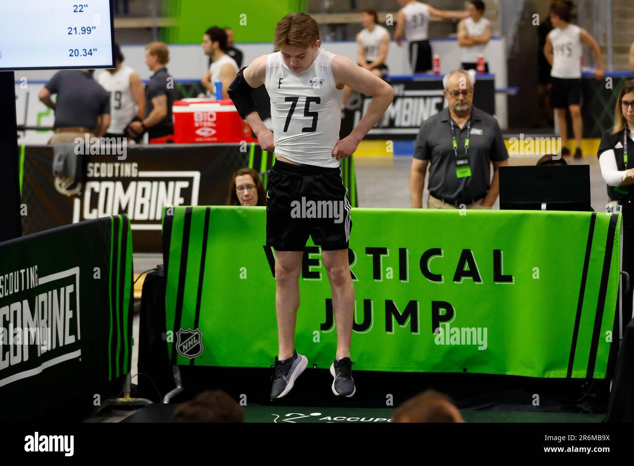 Zach Benson participates in the vertical jump during the NHL Combine,  Saturday, June 10, 2023, in Buffalo, N.Y. (AP Photo/Jeffrey T. Barnes Stock  Photo - Alamy