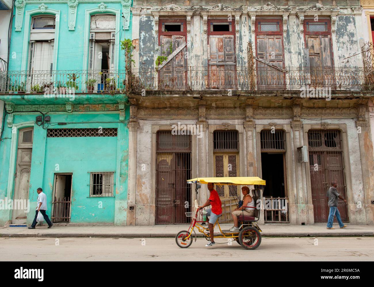 Havana, Cuba. Old buildings in Chinatown, Cuba Stock Photo - Alamy