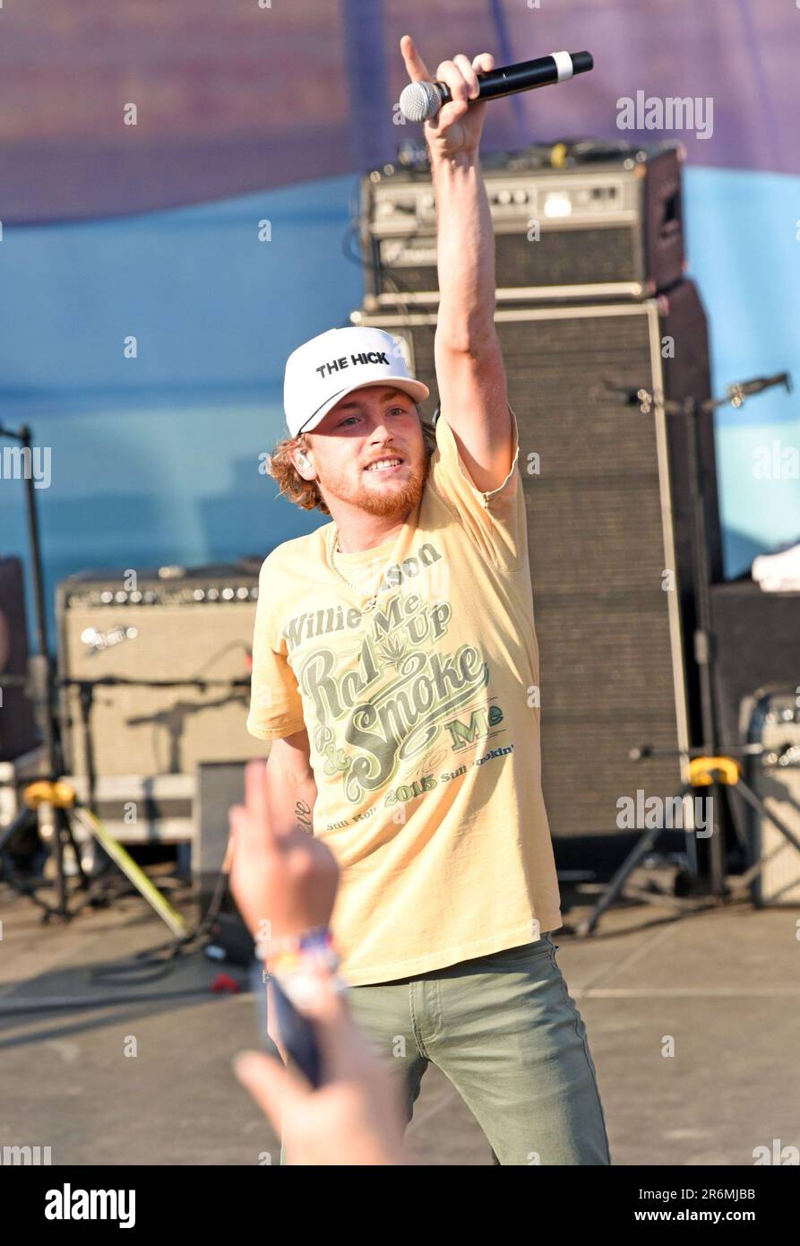 Nashville, TN, USA. 8th June, 2023. Bailey Zimmerman on stage for CMA