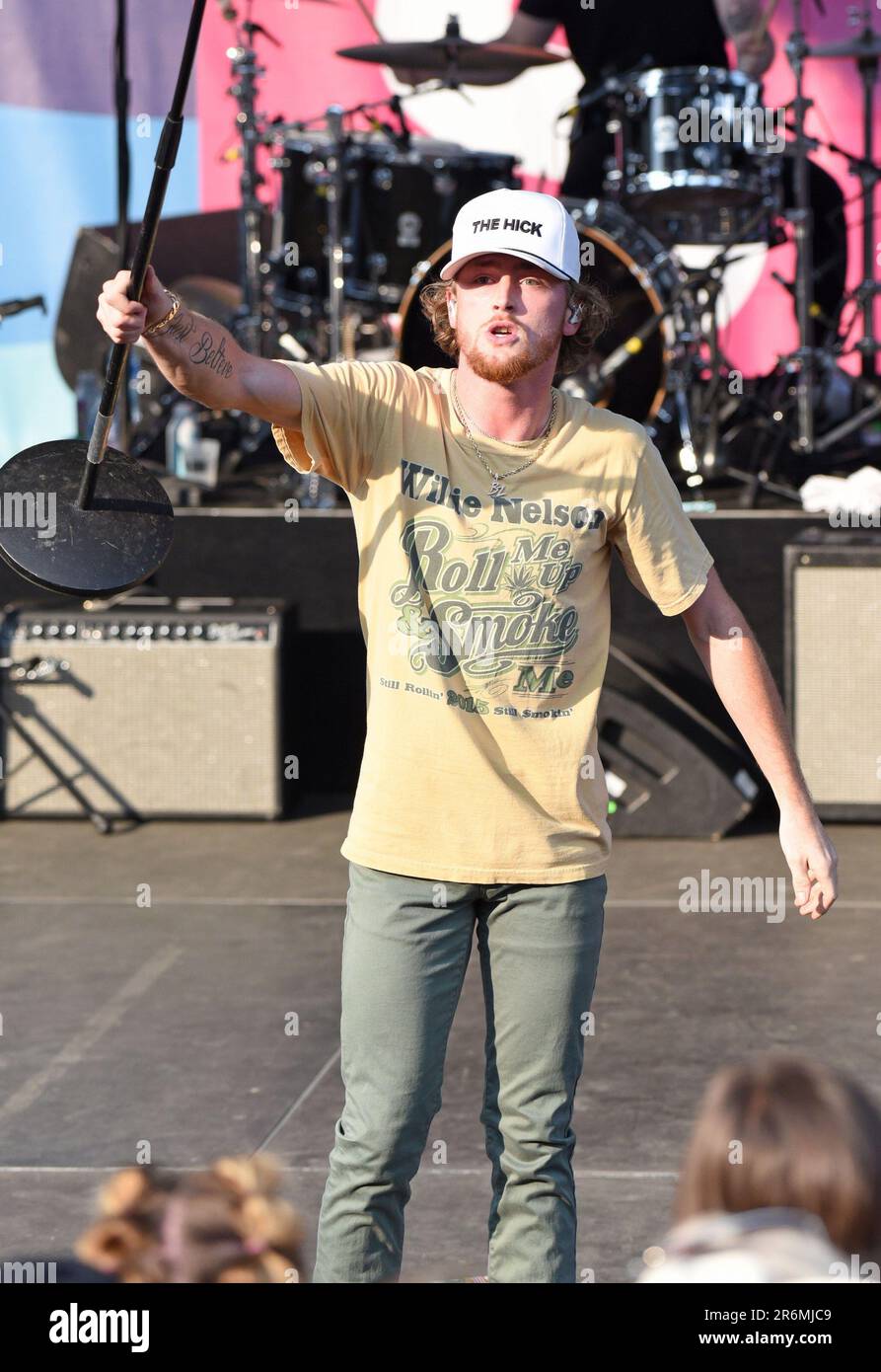 Nashville, TN, USA. 8th June, 2023. Bailey Zimmerman on stage for CMA