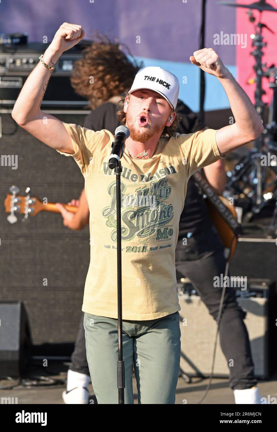 Nashville, TN, USA. 8th June, 2023. Bailey Zimmerman on stage for CMA