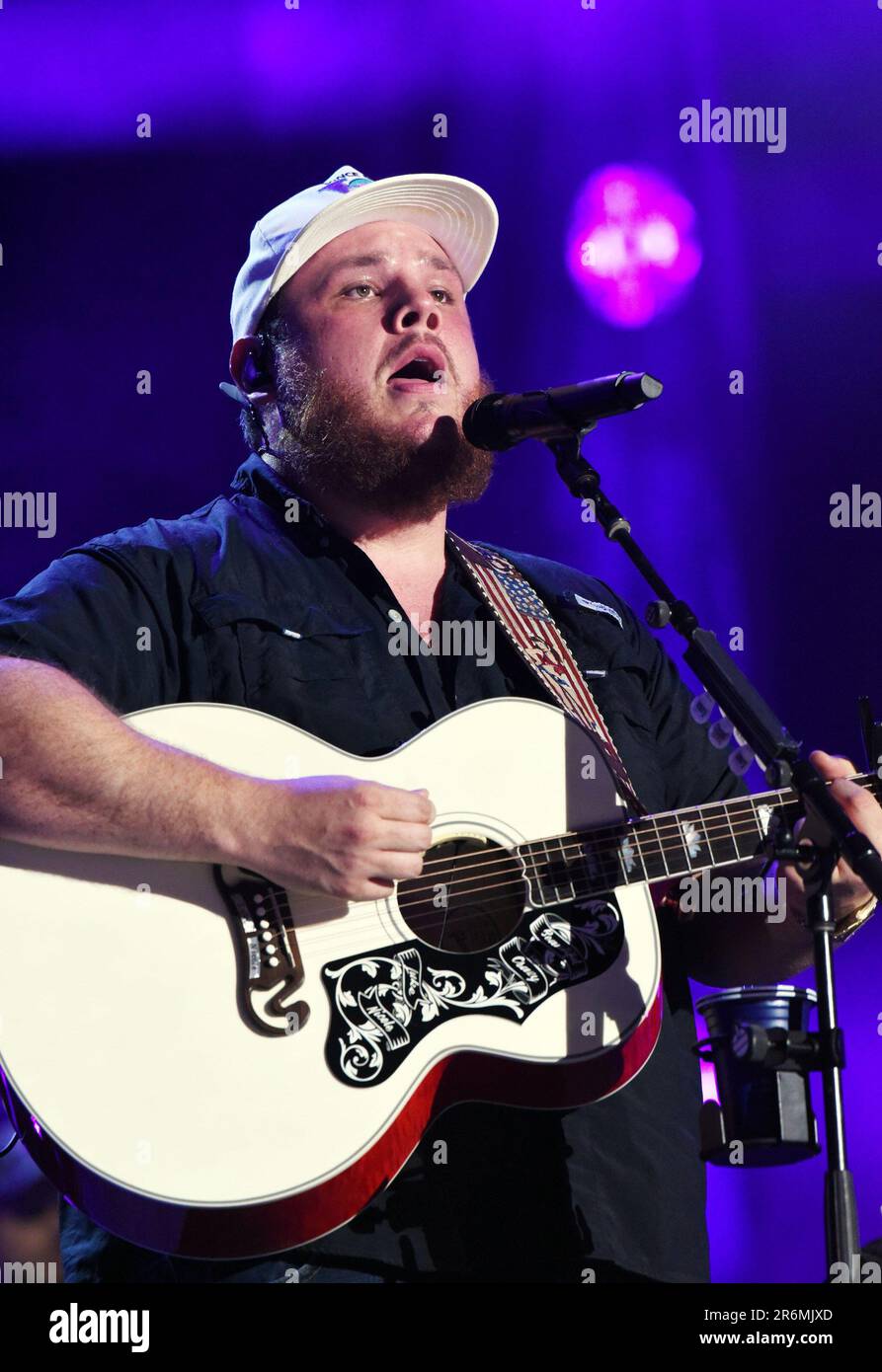 Nashville, TN, USA. 8th June, 2023. Luke Combs on stage for CMA Fest