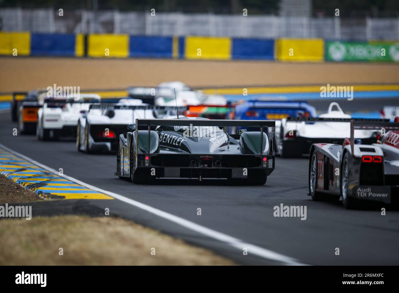 Le Mans, France. 10th June 2023. Bentley Speed 8 driven by Rinaldo Capello, Tom Kristensen and Guy Smith, winner of Le Mans 2003 during the parade prior to the the 24 Hours of Le Mans 2023 on the Circuit des 24 Heures du Mans from June 10 to 11, 2023 in Le Mans, France - Photo: Joao Filipe/DPPI/LiveMedia Credit: Independent Photo Agency/Alamy Live News Stock Photo