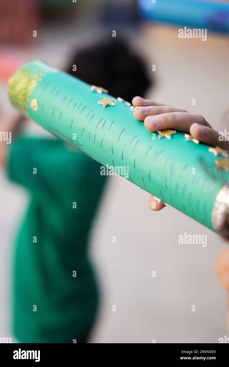 Kids Arts and Crafts Moon telescope. Cool Constellations Telescope