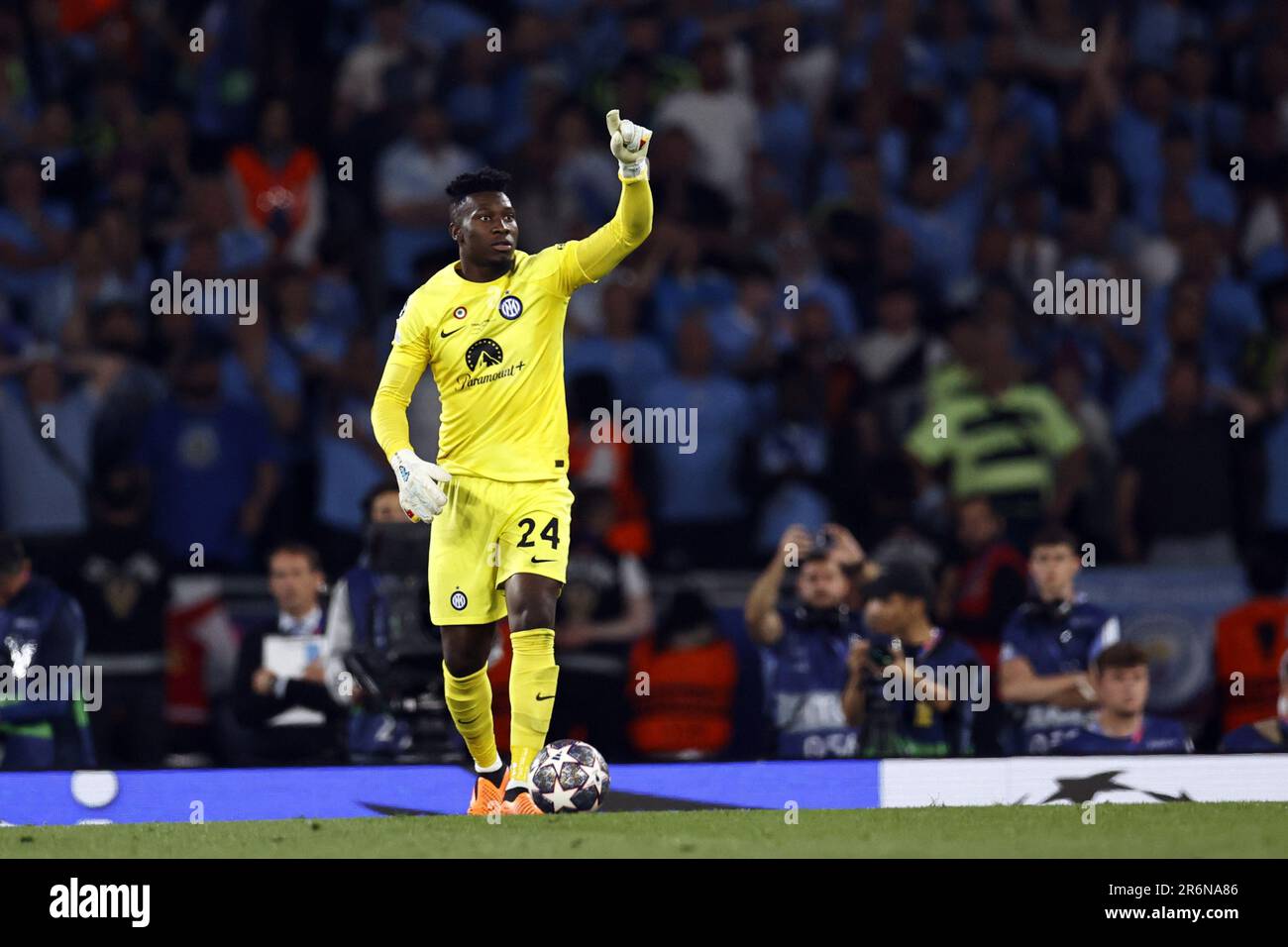 Istanbul Fc Internazionale Milano Goalkeeper Andre Onana During The