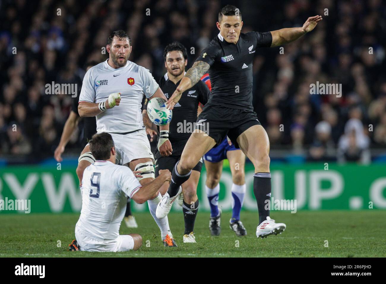 New Zealand’s Sonny Bill Williams in action against France during a Pool A match of the Rugby World Cup 2011, Eden Park, Auckland, New Zealand, Saturday, September 24, 2011. Stock Photo