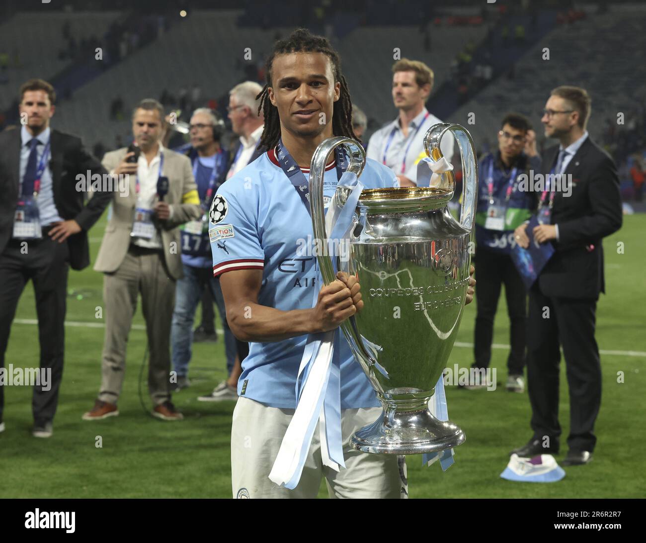 ISTANBUL - Nathan Ake of Manchester City FC with UEFA Champions