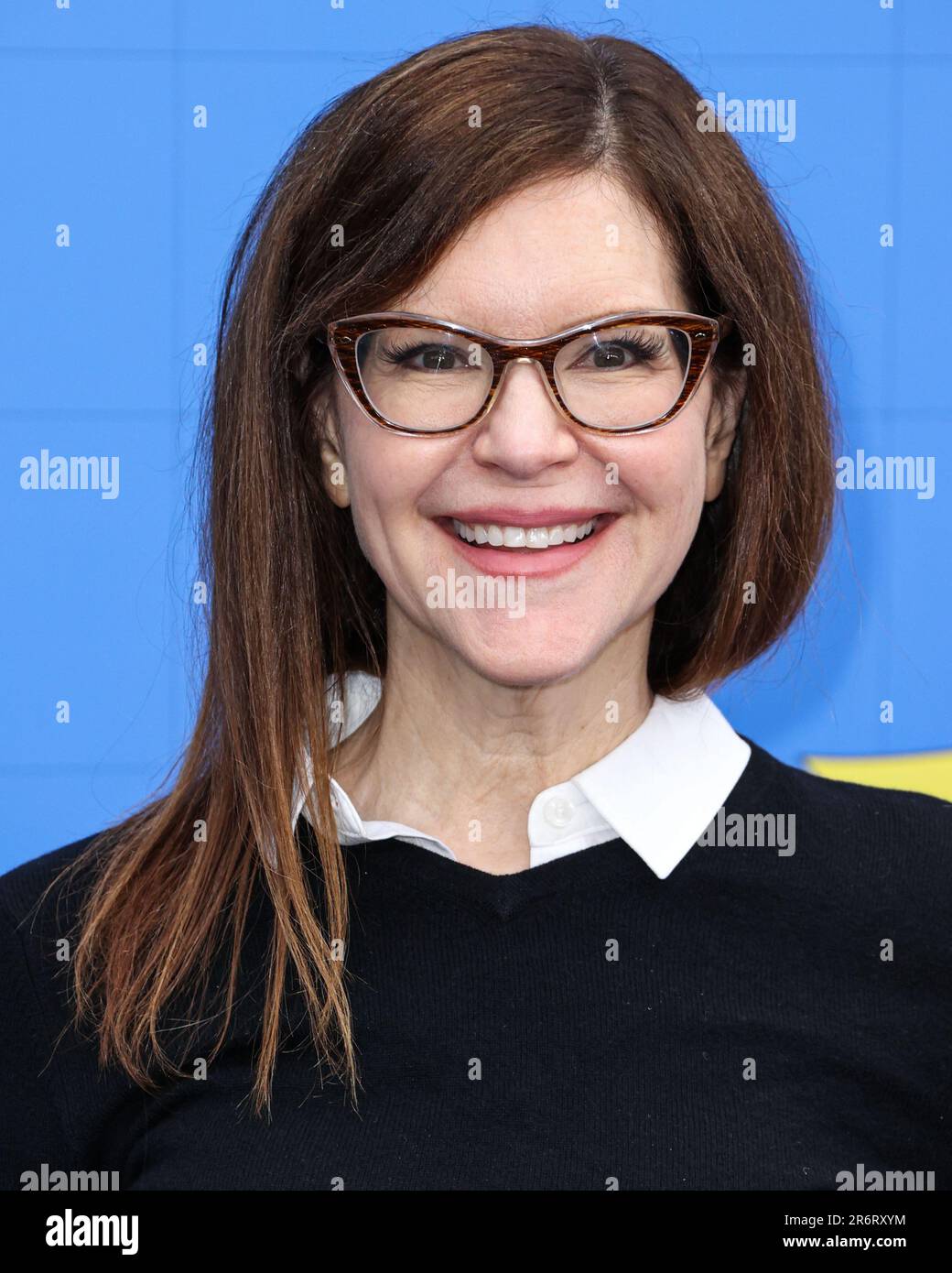 NORTH HOLLYWOOD, LOS ANGELES, CALIFORNIA, USA - JUNE 10: American singer-songwriter, musician, author and actress Lisa Loeb arrives at Apple TV+'s 'Ted Lasso' Season 3 FYC Red Carpet held at the Saban Media Center at the Television Academy on June 10, 2023 in North Hollywood, Los Angeles, California, United States. (Photo by Xavier Collin/Image Press Agency) Stock Photo