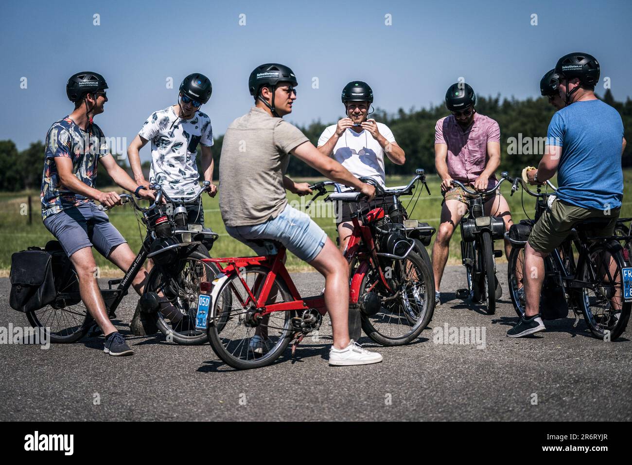 Bromfiets hi-res stock photography and images - Alamy