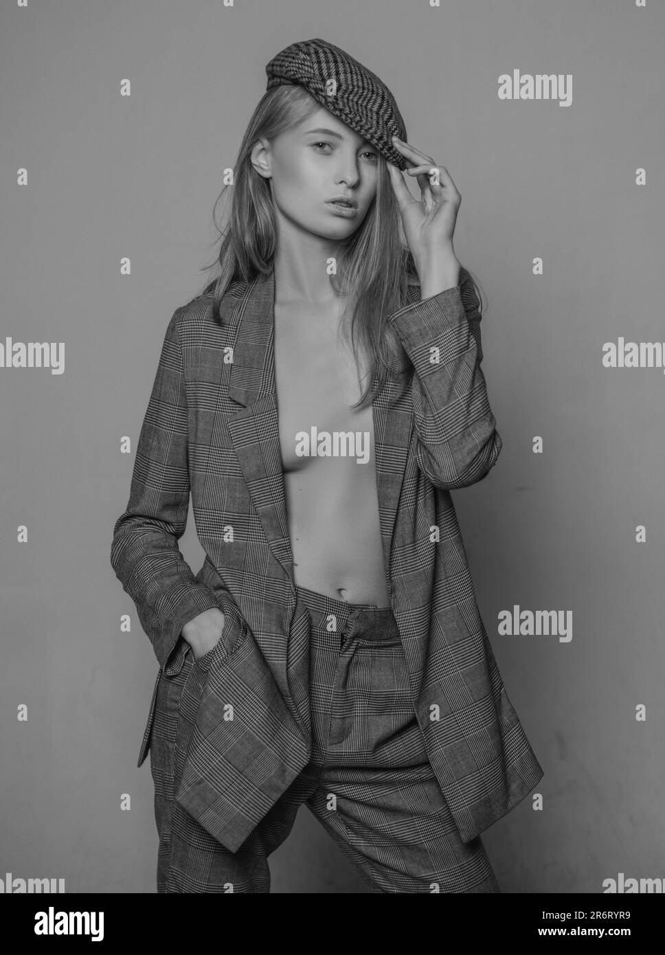 natural beauty makeup. beauty and elegance. jazz step style. british