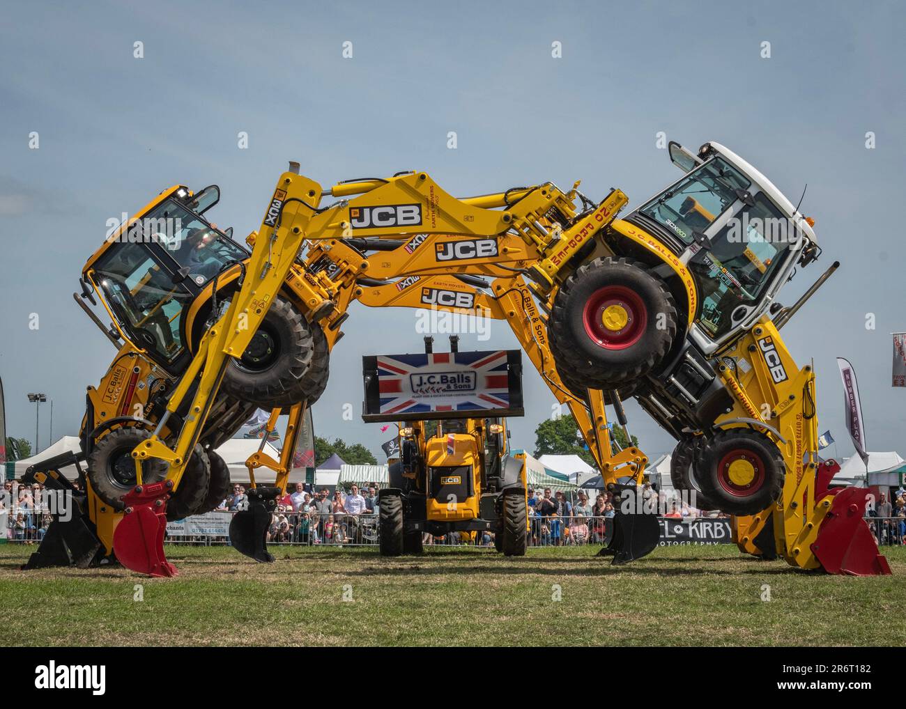 Dancing Diggers Smallwood Steam Vintage Rally 2023 Stock Photo Alamy Dancing Diggers Smallwood Steam Vintage Rally 2023 2R6T182