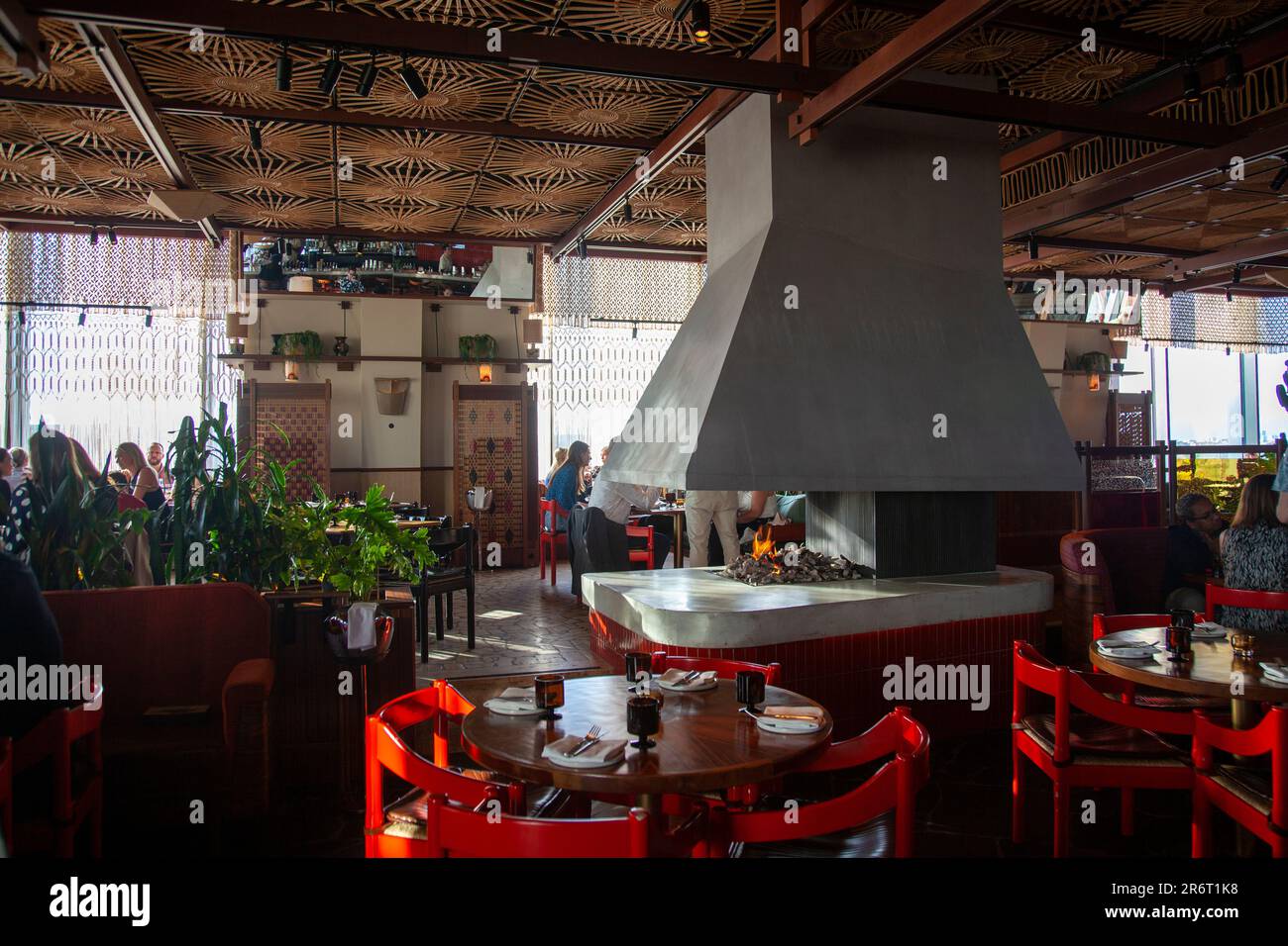 Standard tables hires stock photography and images Alamy