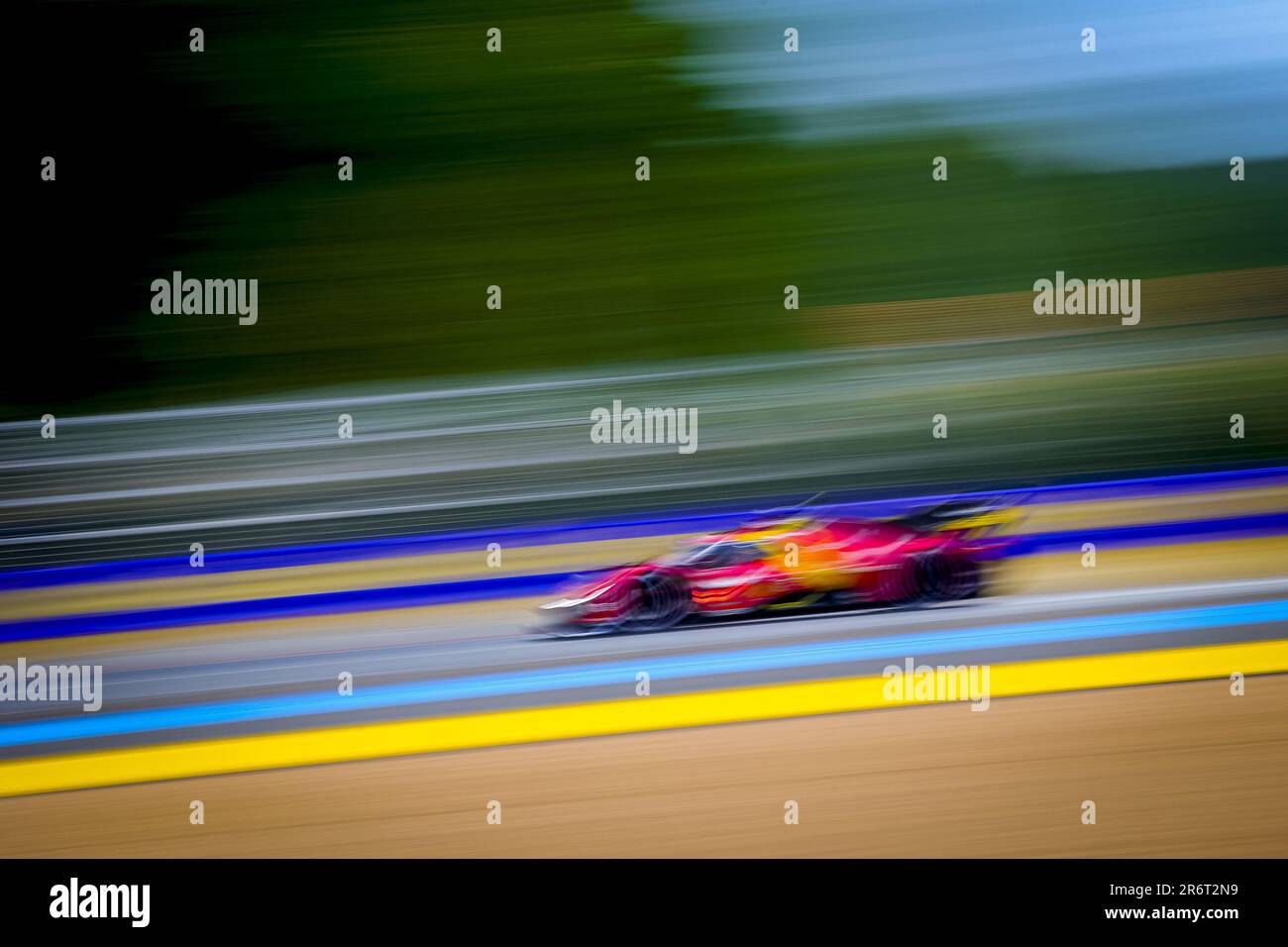 50 FUOCO Antonio (ita), MOLINA Miguel (spa), NIELSEN Nicklas (dnk), Ferrari AF Corse, Ferrari 499P, action graphic picture during the 24 Hours of Le Mans 2023 on the Circuit des 24 Heures du Mans from June 10 to 11, 2023 in Le Mans, France - Photo: Paulo Maria/DPPI/LiveMedia Stock Photo