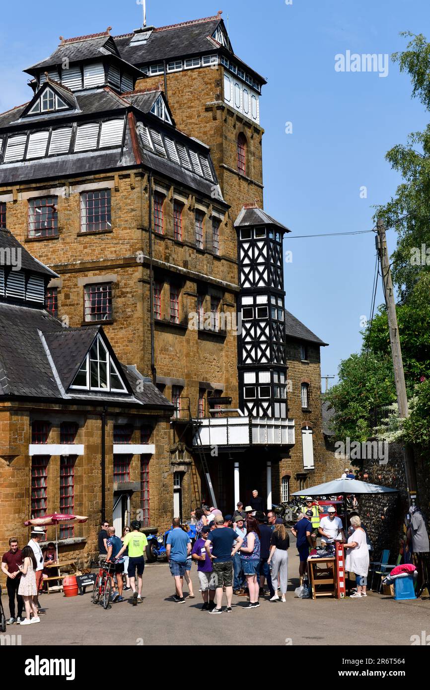 Hook Norton Brewery, Cotswolds, UK. 11th June 2023. People waiting for