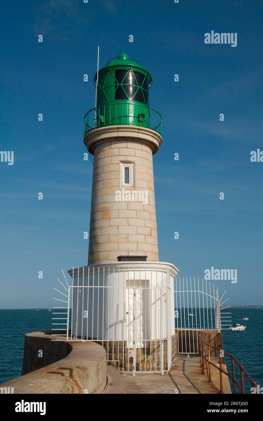 Lighthouse, Phare de la Jetee de Trehic, Le Croisic, Guerande Peninsula, Loire Atlantique, Pays de la Loire, France Stock Photo