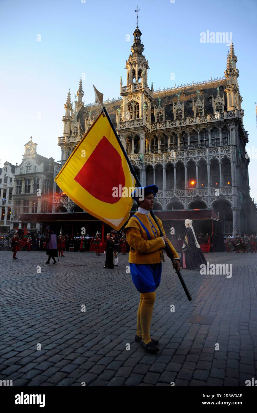 Woman in historical costume, Maison du Roi, House of the King, parade 'Ommegang', Brussels, Belgium Stock Photo