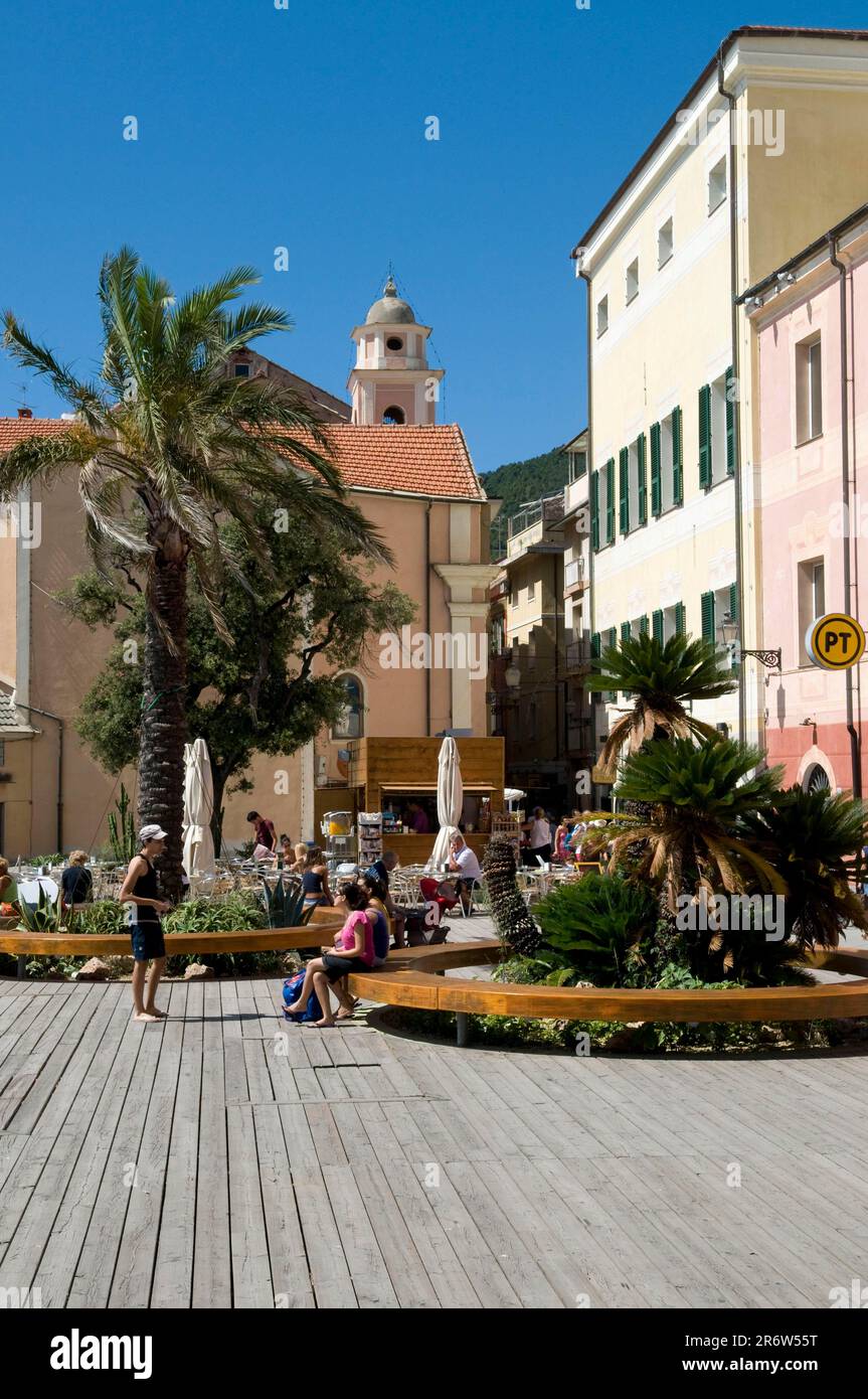 Piazza Airaldi e Durante, Alassio, Italian Riviera, Liguria, Italy Stock Photo