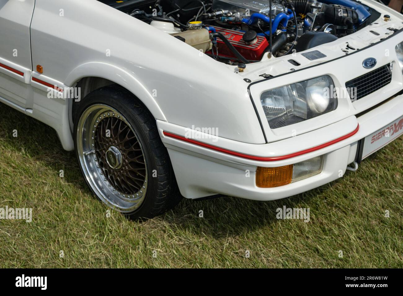 Drapeau Ford Sierra XR4i - Neuf En Polyester - Noir Rectangulaire