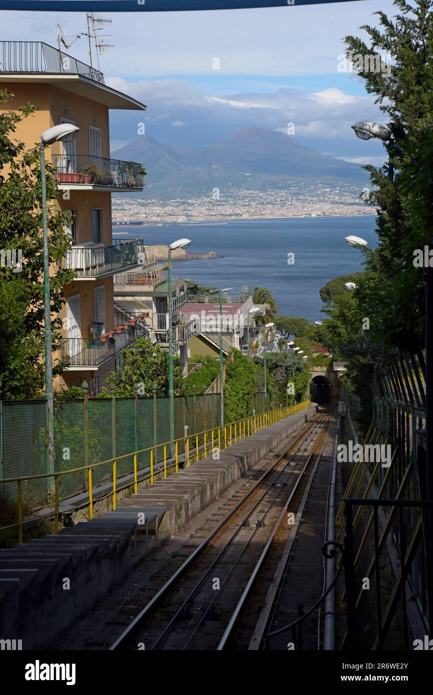 Hilltop railway hi-res stock photography and images - Alamy