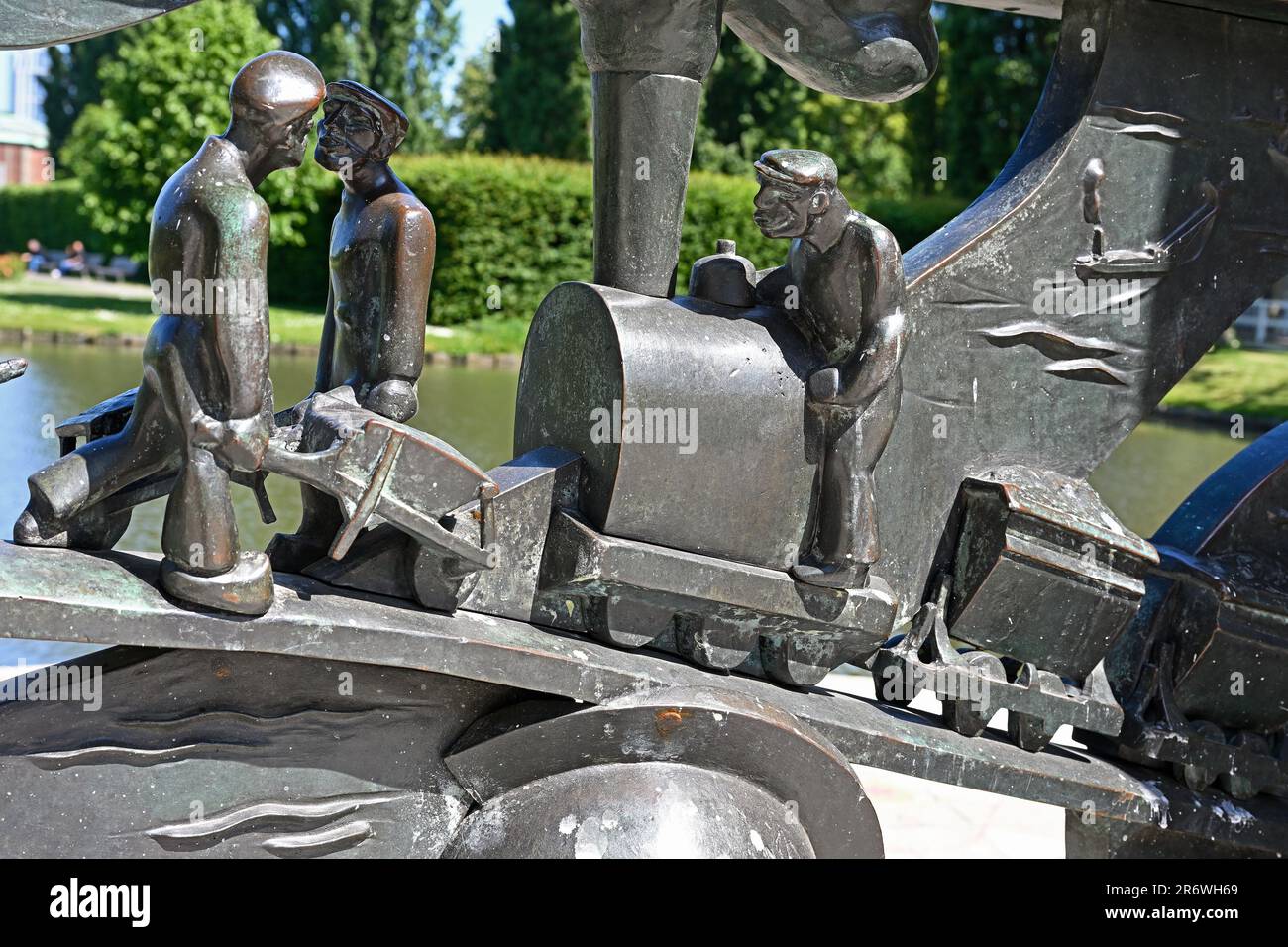 rotterdam, netherlands - 2023-05-31: detail of  g j de jongh(1845-1917)  monument (1928/1935) in the museum park - men busy with port construction wor Stock Photo