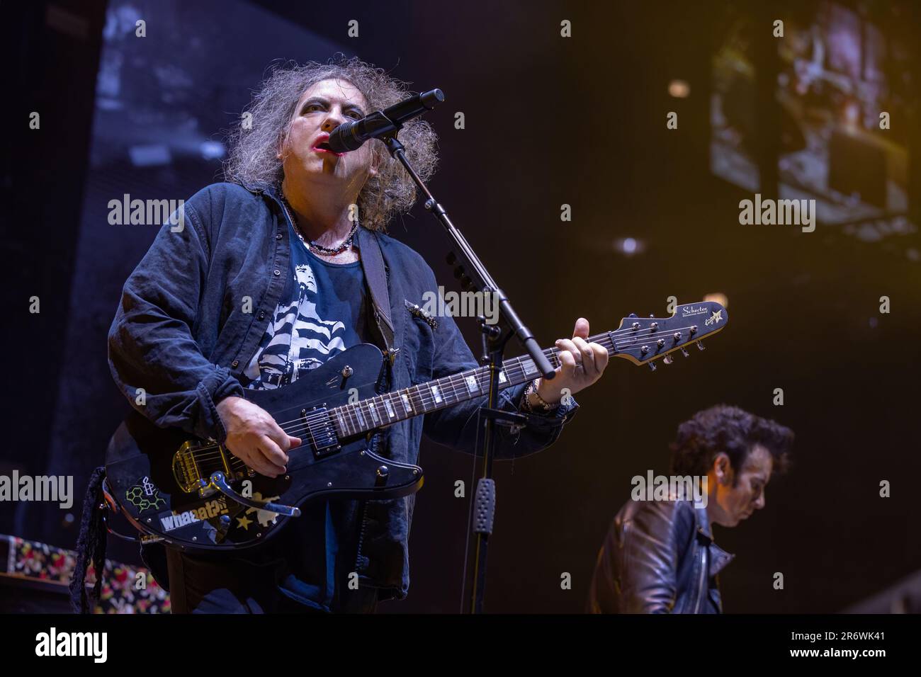Robert Smith Simon Gallup Hi res Stock Photography And Images Alamy robert-smith-simon-gallup-hi-res-stock-photography-and-images-alamy