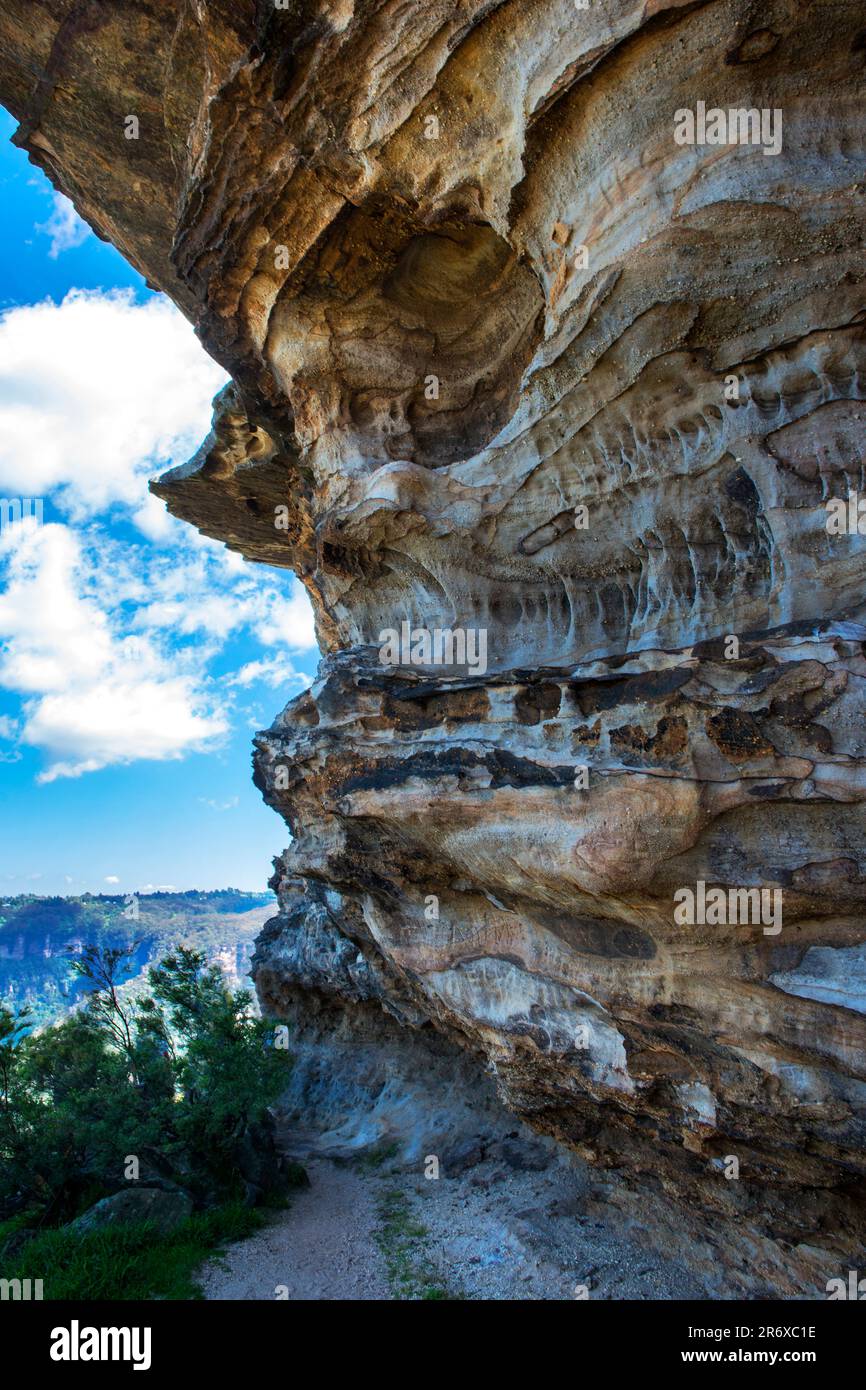 Lincoln’s Rock Cave, Blue Mountains National Park, New South Wales