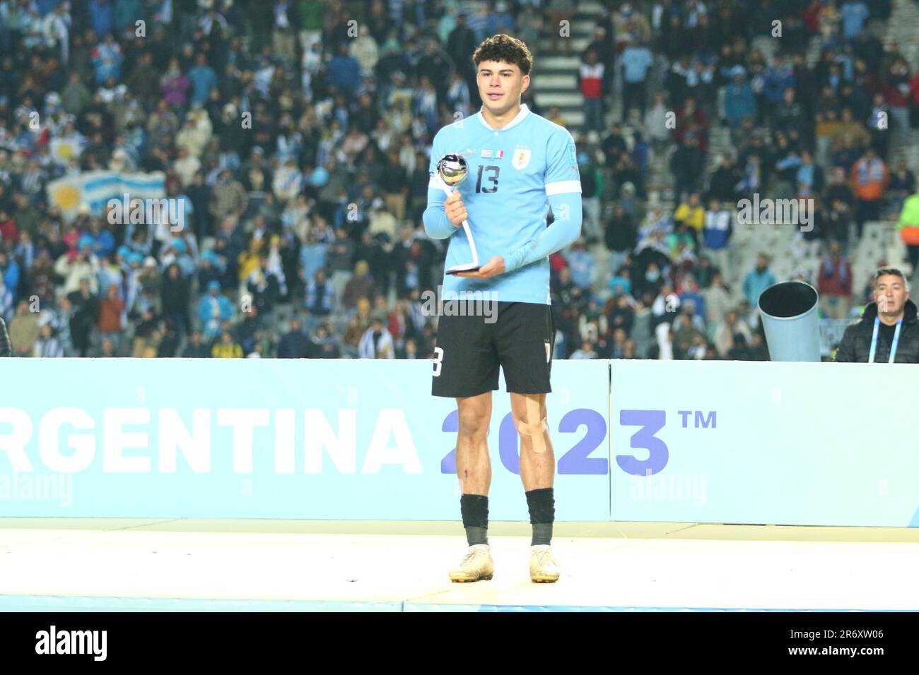 La Plata, Argentina, June 11 2023, Alan Matturro of Uruguay receives his award after the final match of World Cup FIFA U20 at Diego Maradona Stadium (Photo: Néstor J. Beremblum) Credit: Néstor J. Beremblum/Alamy Live News Stock Photo