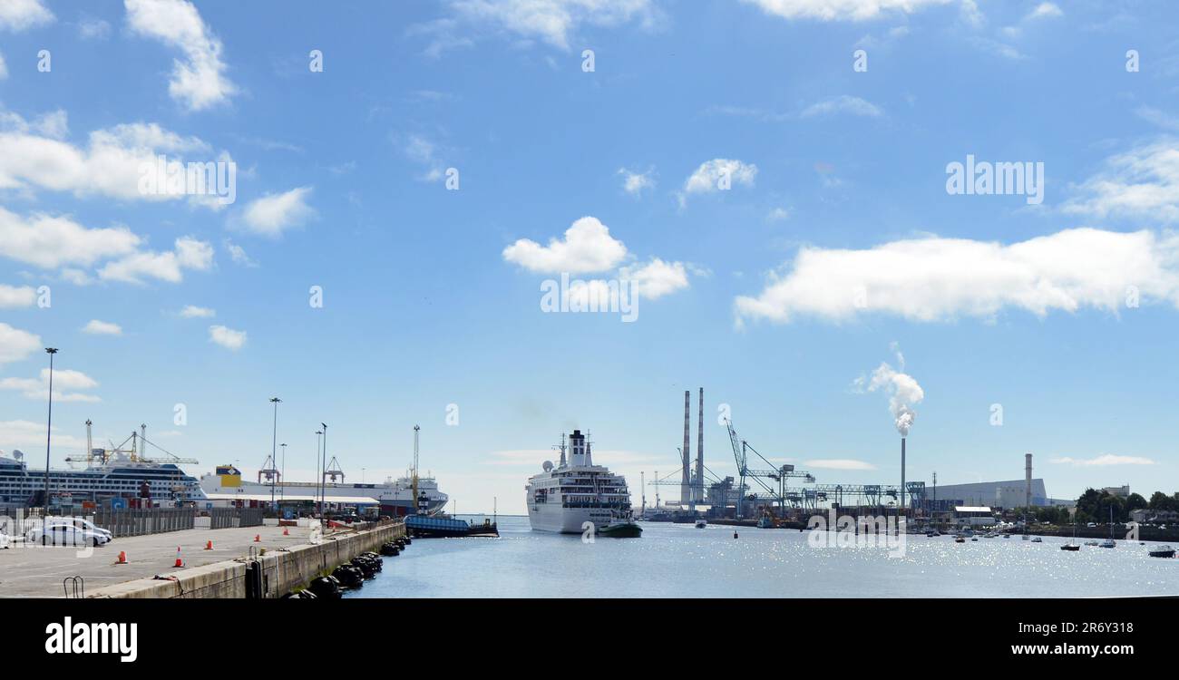 Dublin port, Ireland Stock Photo Alamy
