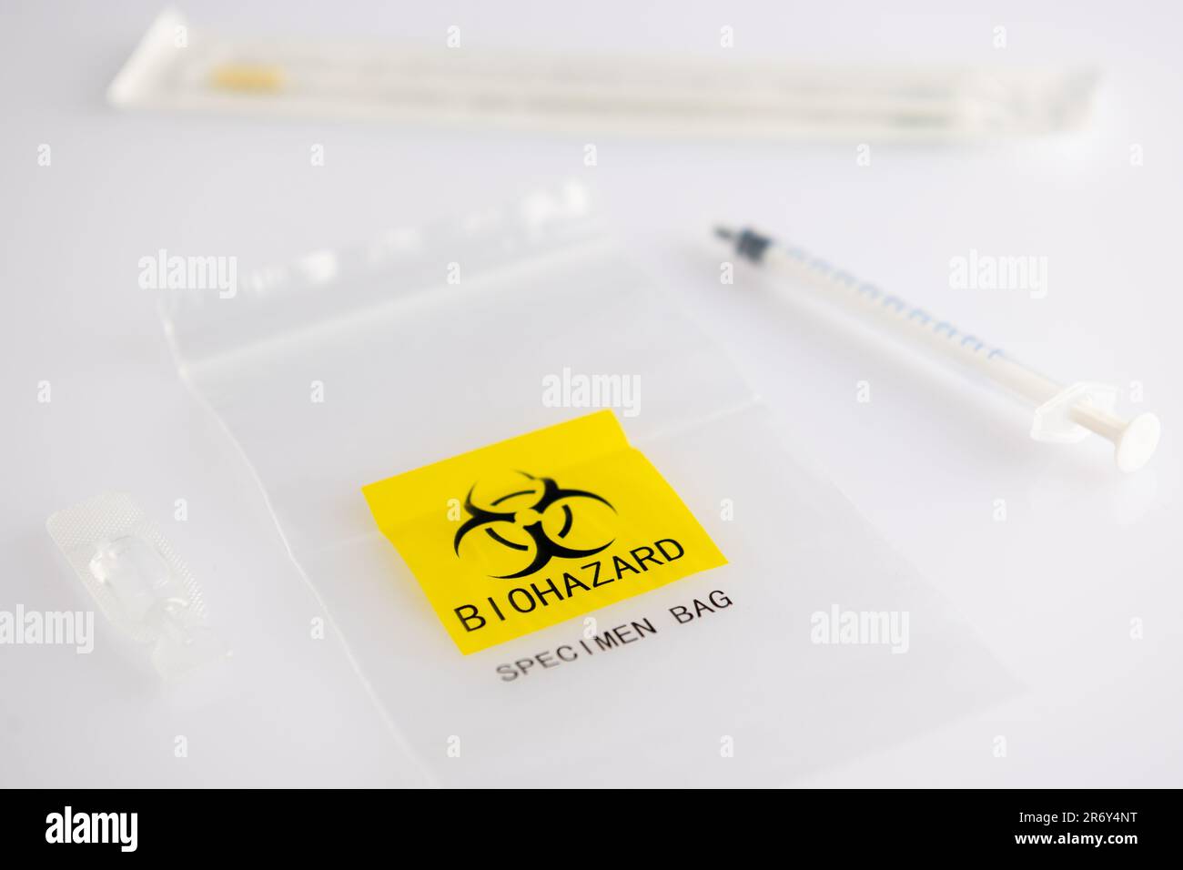 White specimen bag hi-res stock photography and images - Alamy