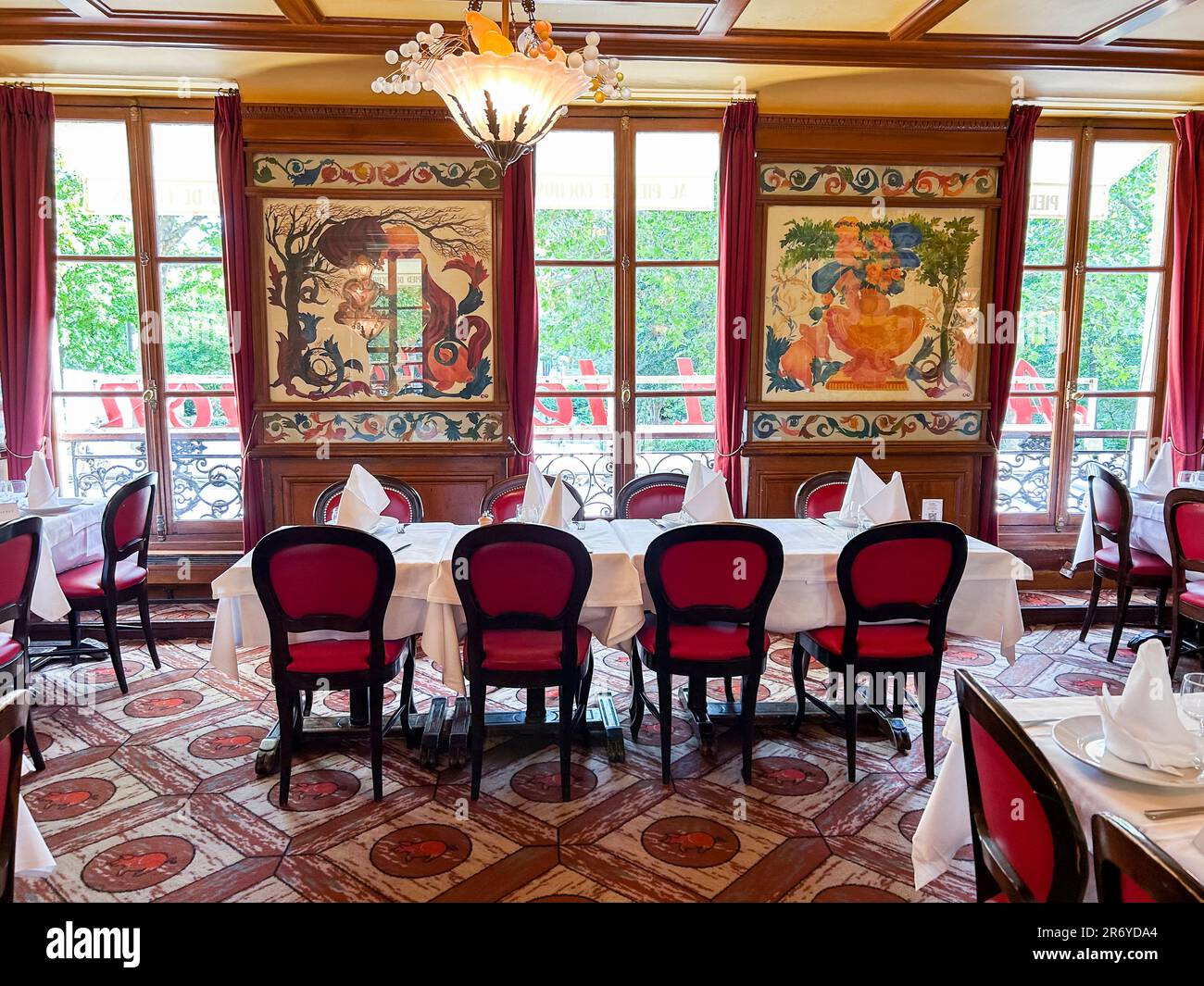 Paris, France, Traditional French Brasserie Restaurant, Les Halles