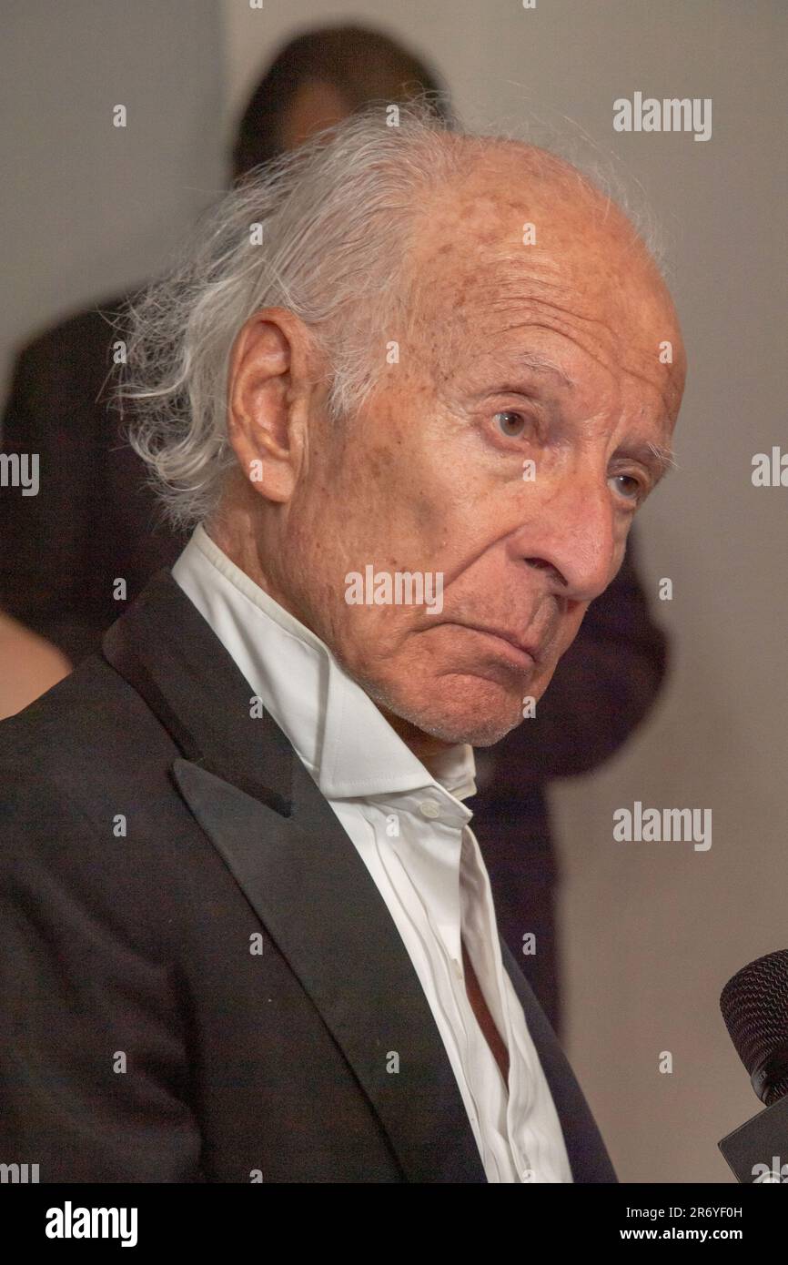 Ron delsener hi-res stock photography and images - Alamy