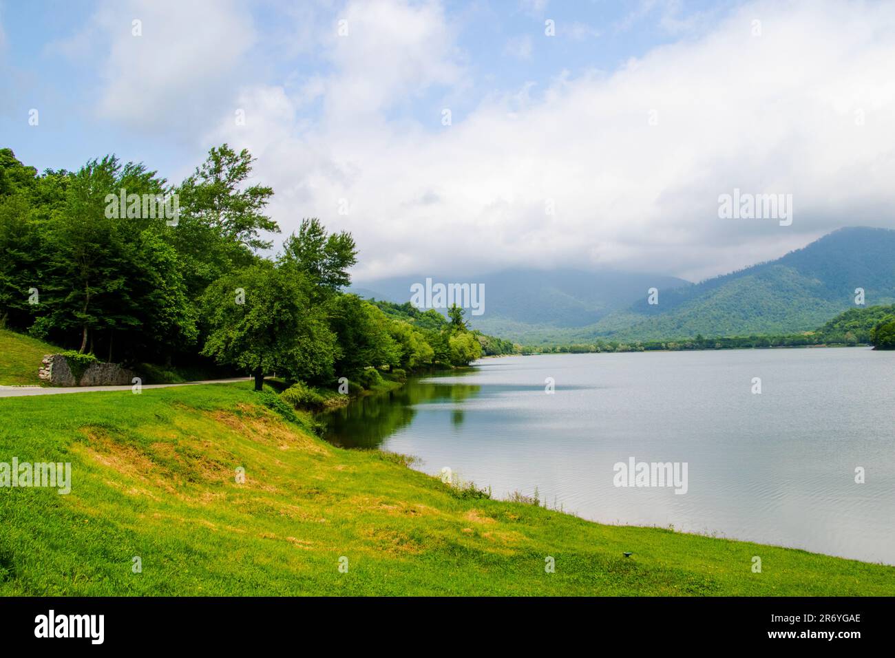 Kvareli lake landscape and view in Kaketi, Georgia Stock Photo - Alamy, image size:1300x956