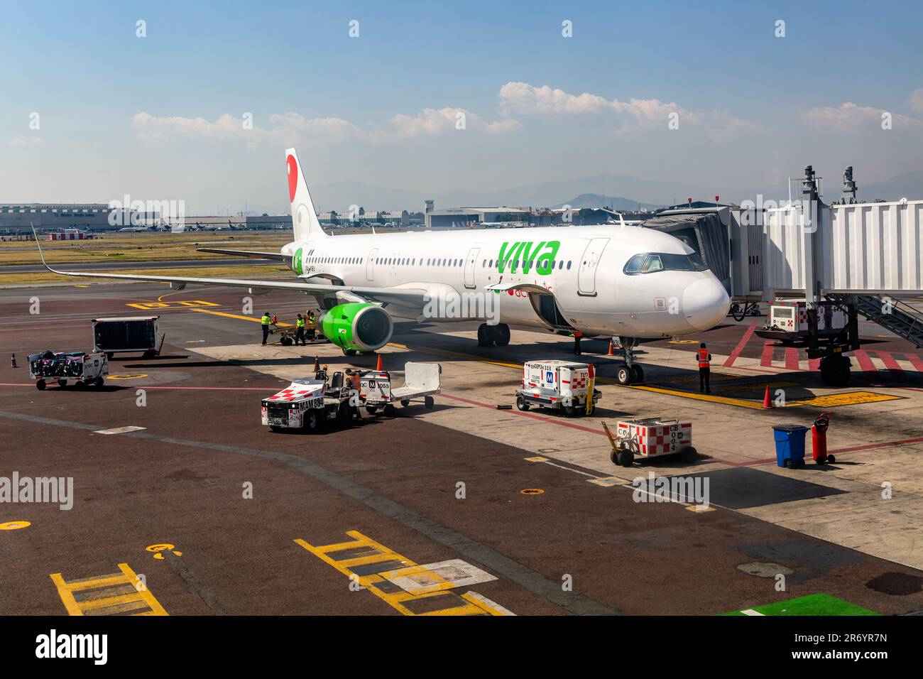 Viva Aerobus Airbus A321, Terminal 1, Benito Juarez International Airport, Mexico City, Mexico
