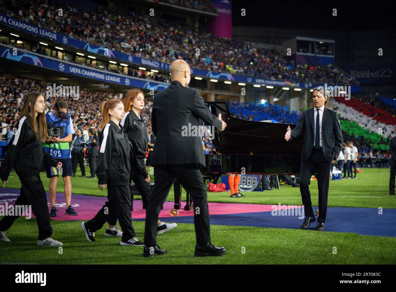 Guardiola Inzaghi Istanbul, Turkey. 10th Jun 2023. Trainer Pep Guardiola (City) Simone ...