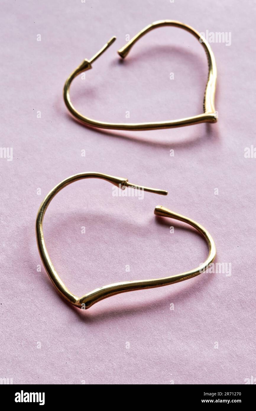 Tiffany s Elsa Peretti open heart hoop earrings are iconic Stock