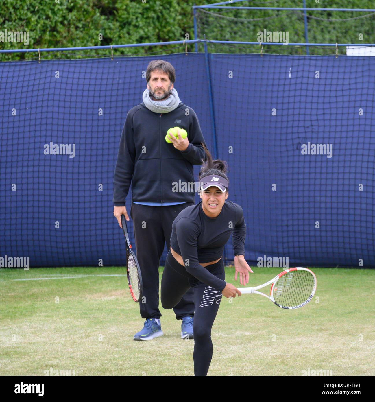 Heather Watson (GBR) on the practice court with WTA coach Diego Veronelli before her first round match at the Surbiton Trophy, London, 6th June 2023. Stock Photo