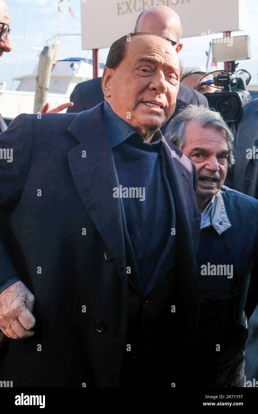 Silvio Berlusconi speaks with Mayor of Venice Luigi Brugnaro after the second highest tide ever recorded flooded. Stock Photo