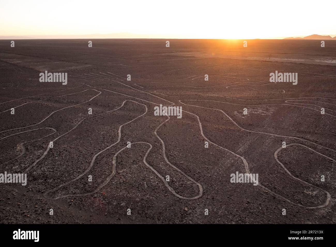 Line Alamy Peru. Nazca. Nazca lines Stock Photo - Alamy