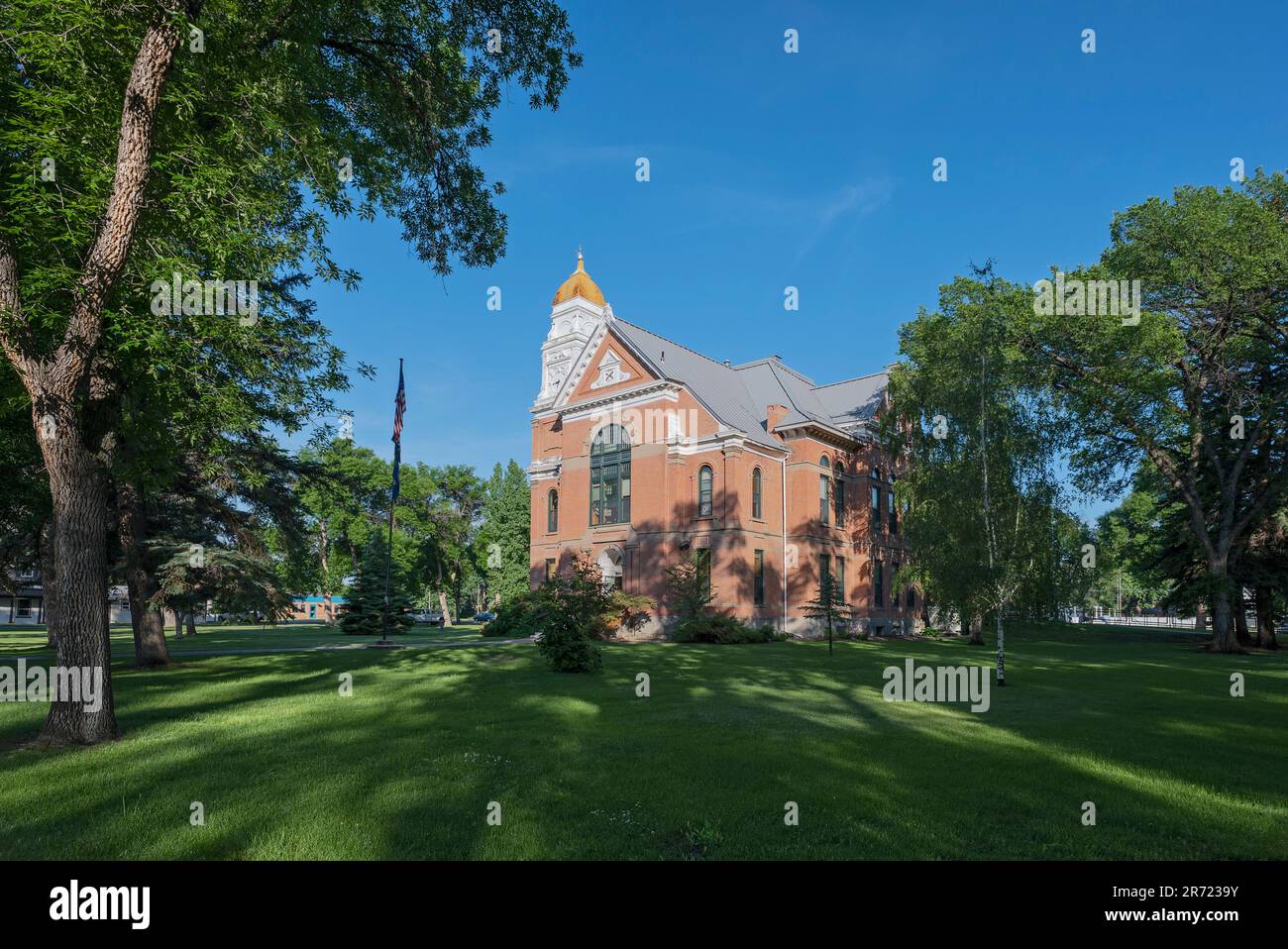Exterior of the historic brick Chouteau County Courthouse in Fort
