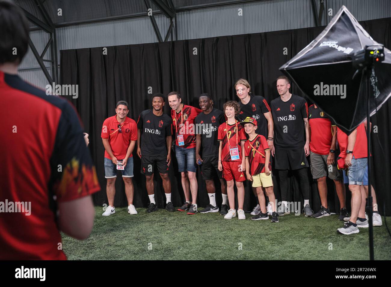 Tubize, Belgium. 12th June, 2023. Belgium's players pose with fans after a training session of Belgian national soccer team Red Devils, Monday 12 June 2023, at the Royal Belgian Football Association RBFA's headquarters in Tubize, in preparation of the matches against Austria and Estonia later this month. BELGA PHOTO BRUNO FAHY Credit: Belga News Agency/Alamy Live News Stock Photo