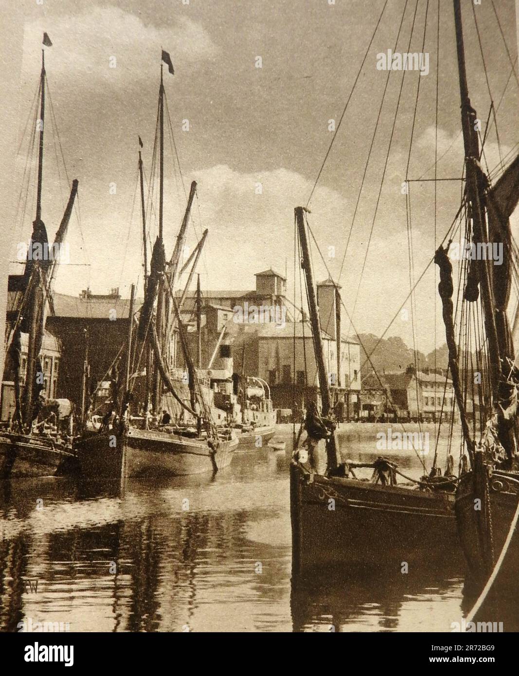 A 1933 view of sailing boats in the harbour at Ipswich, Suffolk, England Stock Photo
