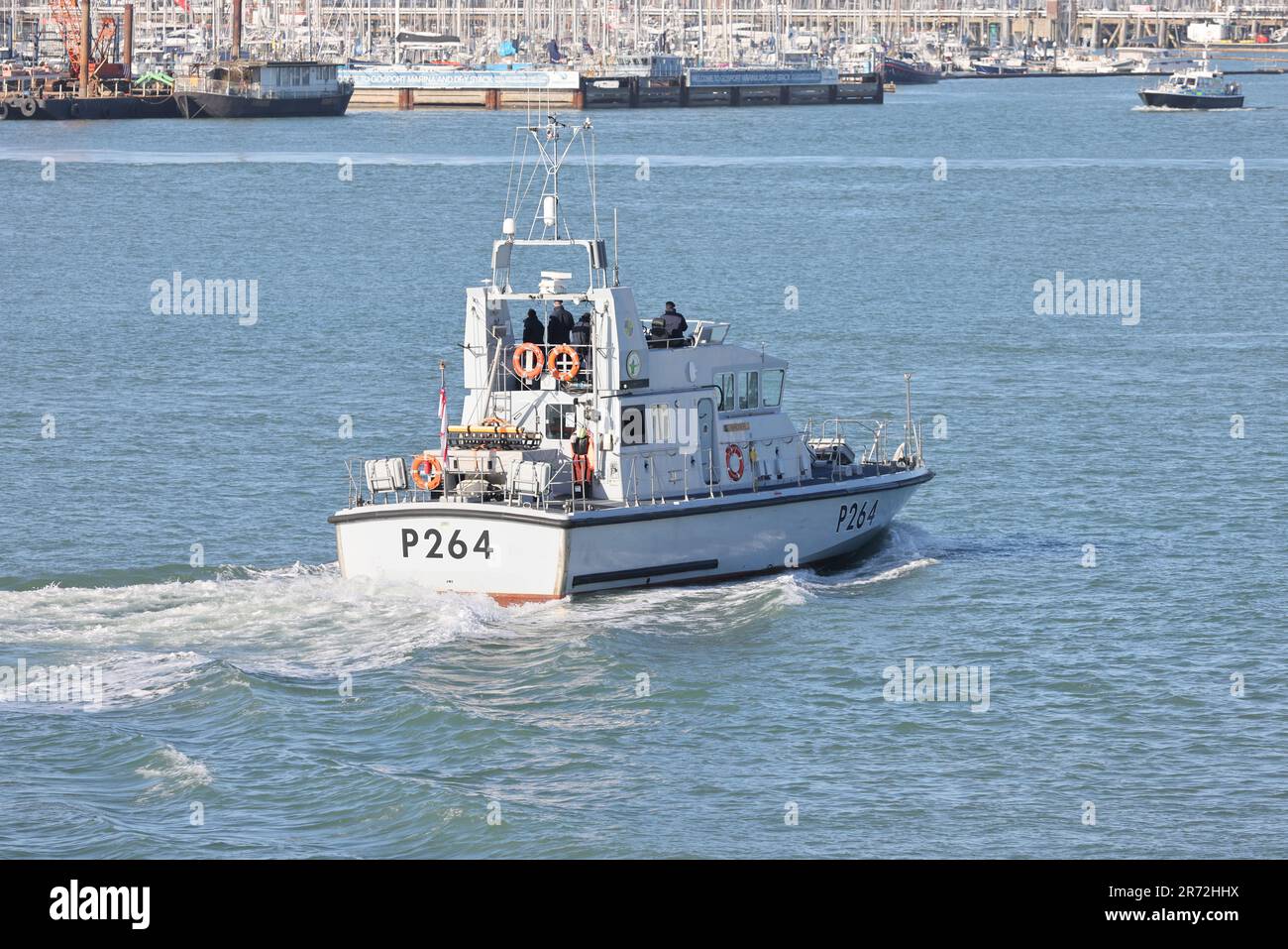 The Royal Navy Fast Training Boat HMS ARCHER (P264) arrives at the Naval Base Stock Photo