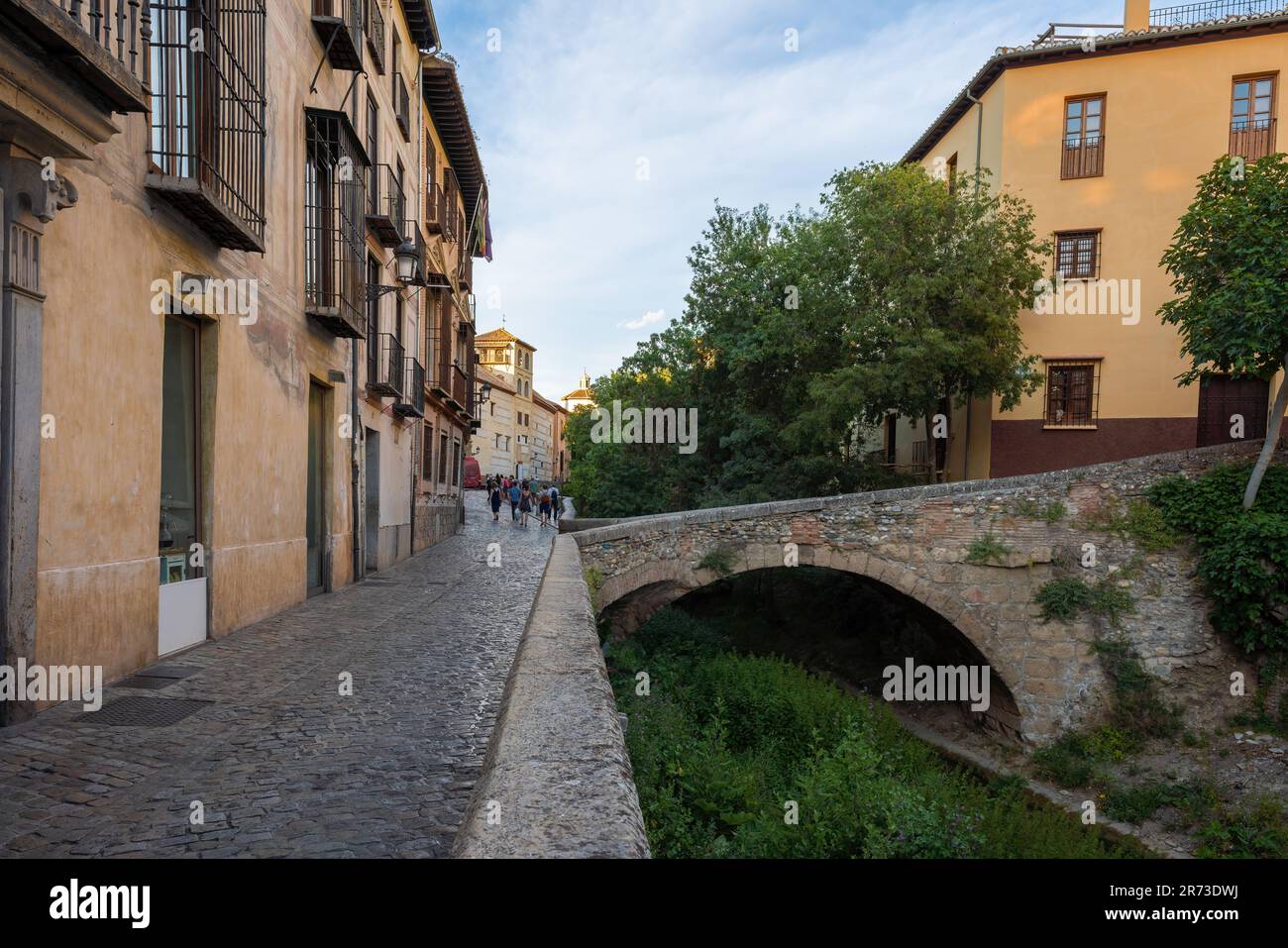 Carrera del Darro Street and Cabrera Bridge - Granada, Andalusia, Spain Stock Photo
