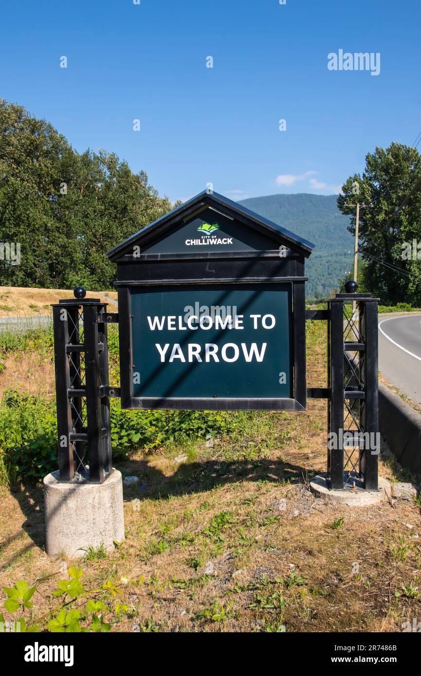 Welcome to Yarrow town sign in Chilliwack, British Columbia, Canada Stock Photo