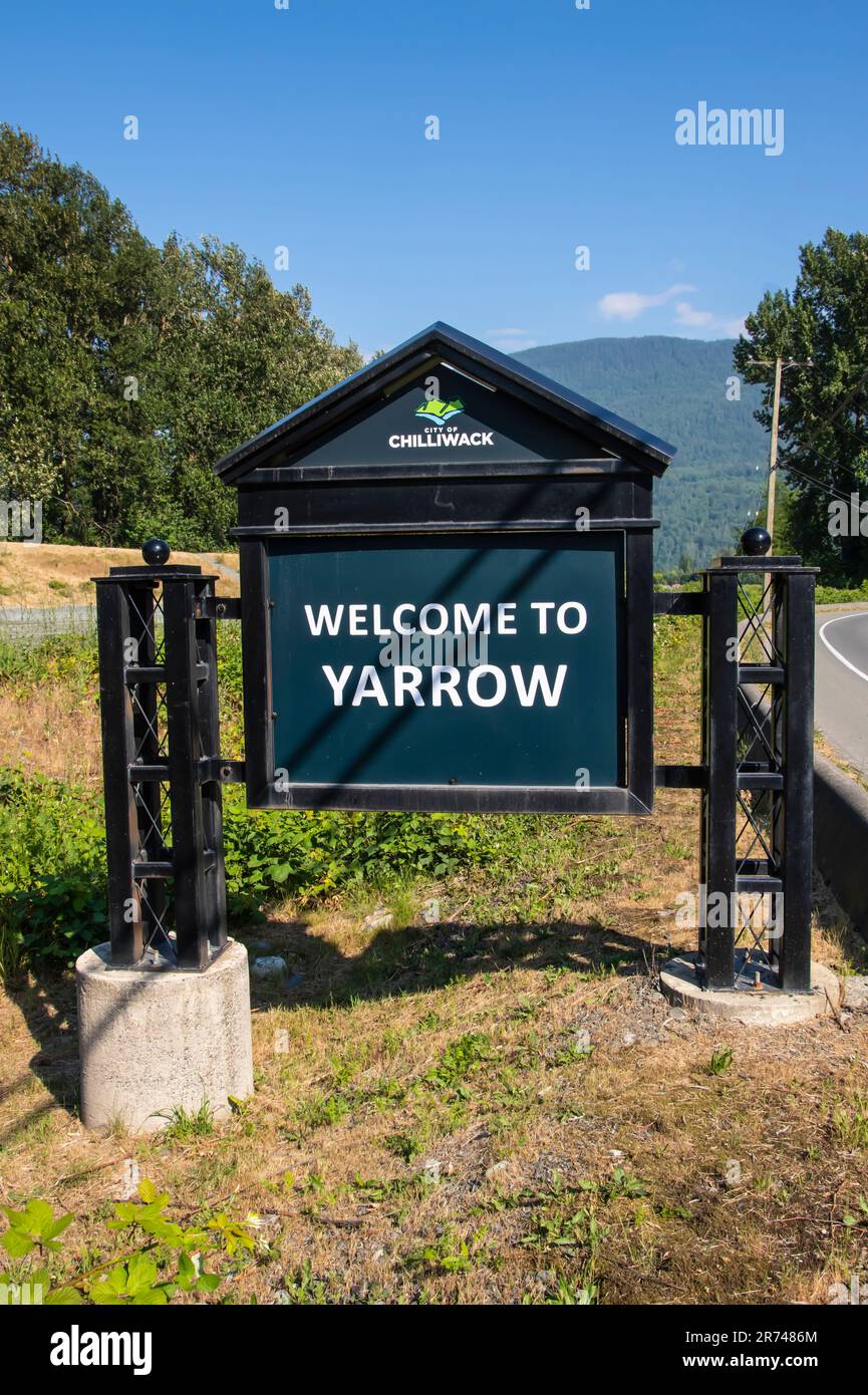 Welcome to Yarrow town sign in Chilliwack, British Columbia, Canada Stock Photo