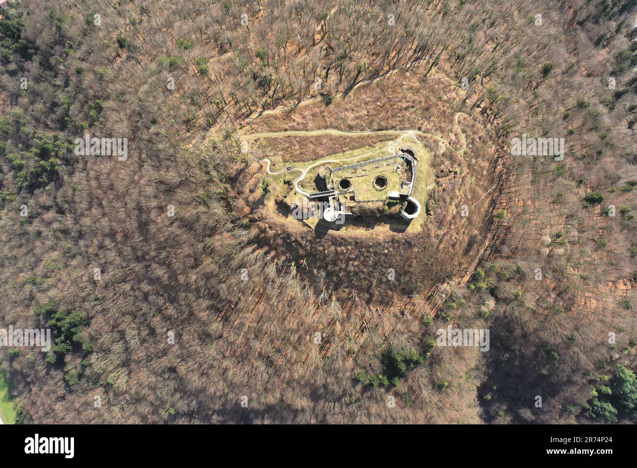 Army base barracks hi-res stock photography and images - Alamy
