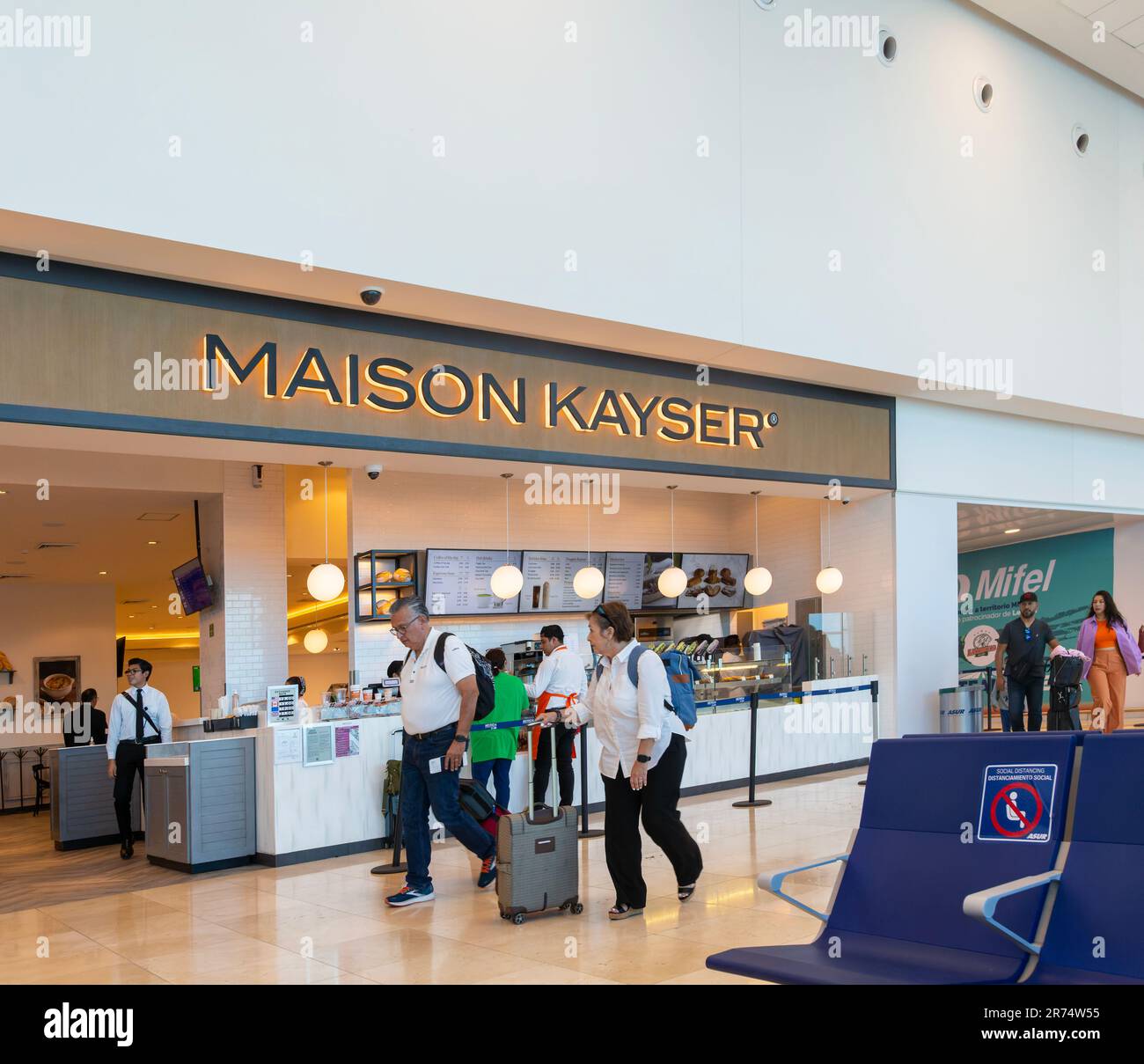 Maison kayser hi-res stock photography and images - Alamy