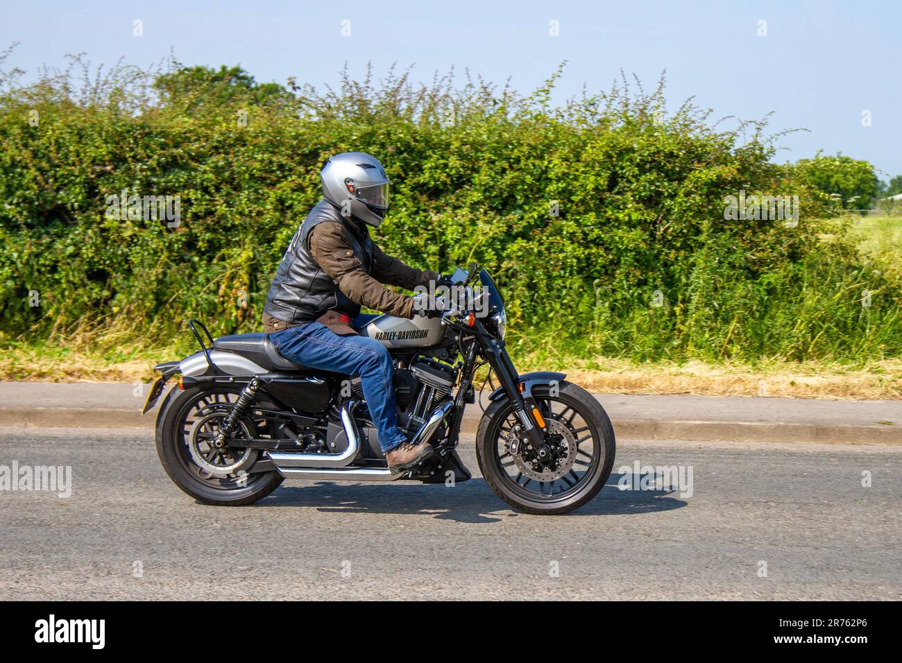 2017 Harley-Davidson Xl 1200 Cx Roadster 16 V Twin Grey Motorcycle Petrol 1202 cc Stock Photo