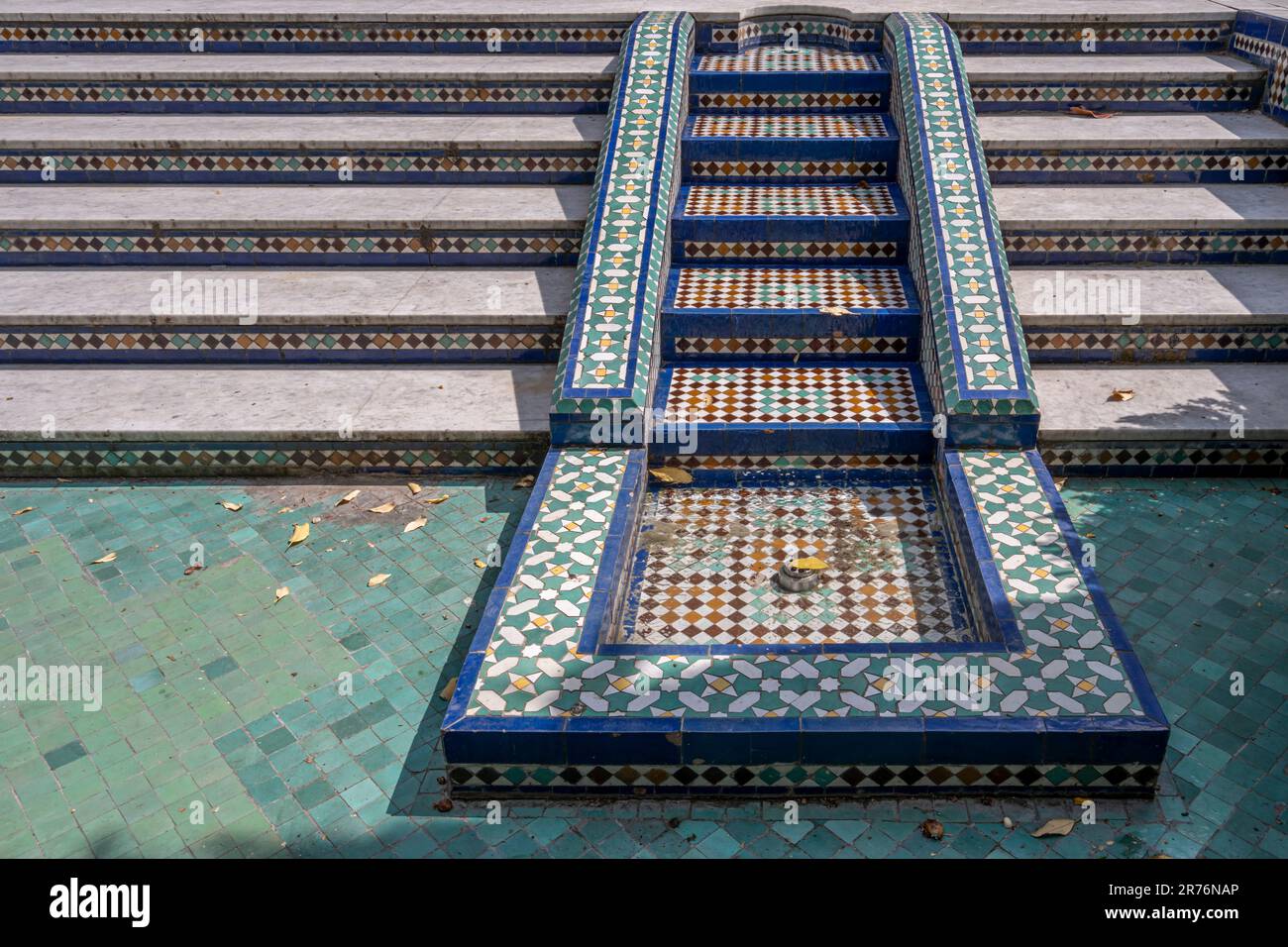 Paris, France - 06 10 2023: The great mosque of Paris. View of a ...