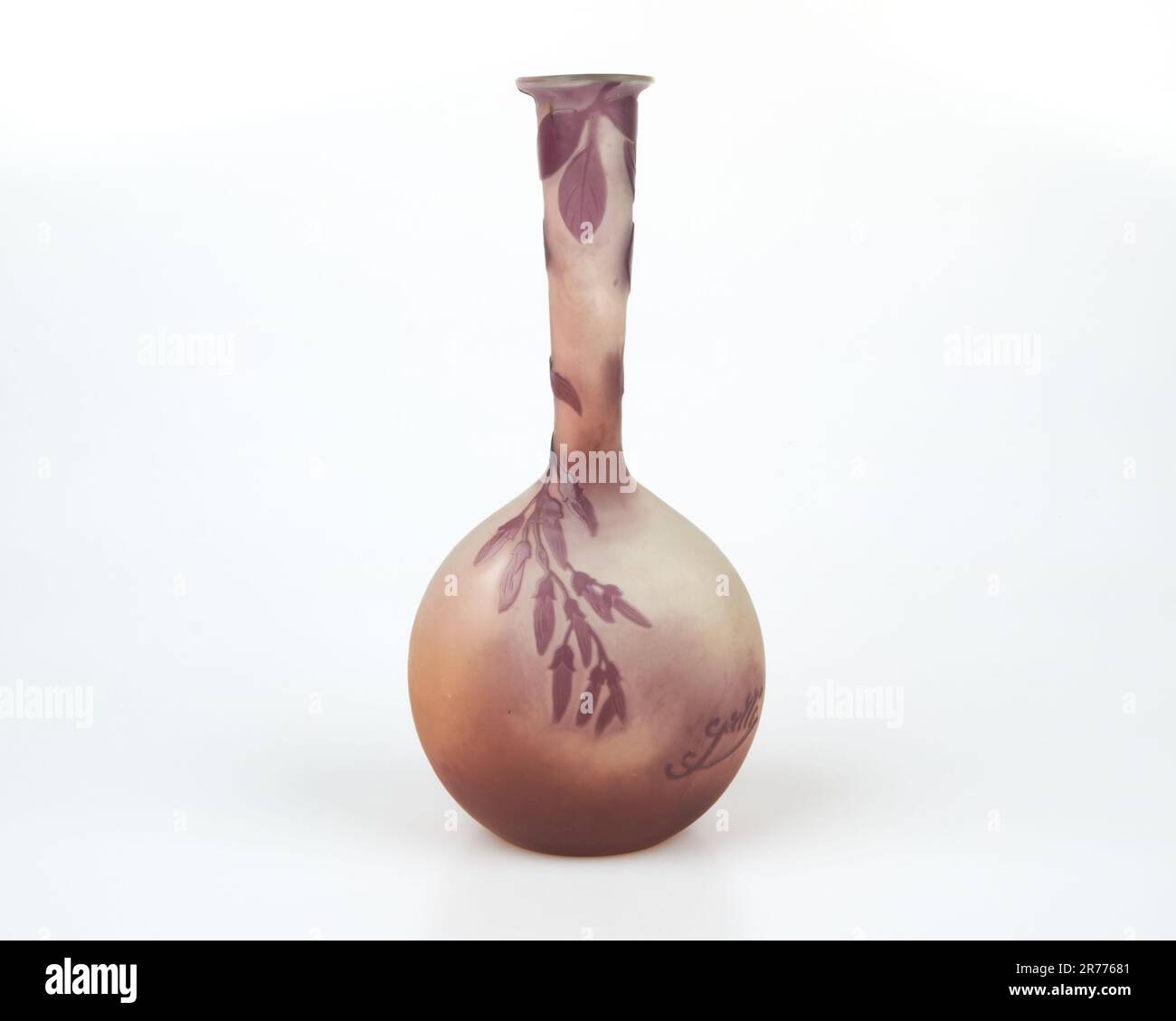 Antique 1900s Emile Galle Art Nouveau wisteria cameo glass vase Stock Photo  - Alamy